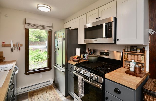 21 Pleasant Drive, Grantham, NH 03753