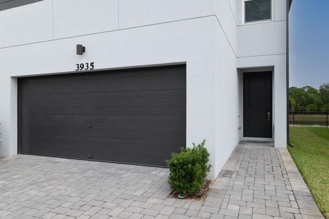 3935 SE Mentmore Lane, Stuart, FL 34997