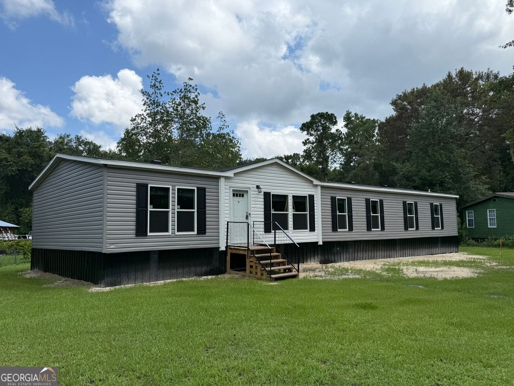 223 Pelican Road, Woodbine, GA 31569