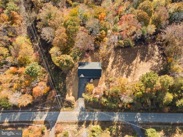 3281 RUSSEL RUN RD, Locust Grove, VA 22508