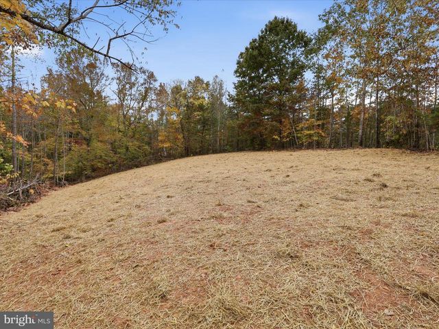 3281 RUSSEL RUN RD, Locust Grove, VA 22508