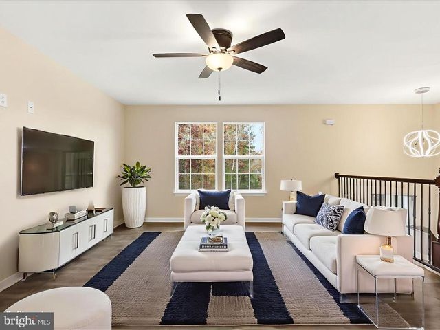 3281 RUSSEL RUN RD, Locust Grove, VA 22508