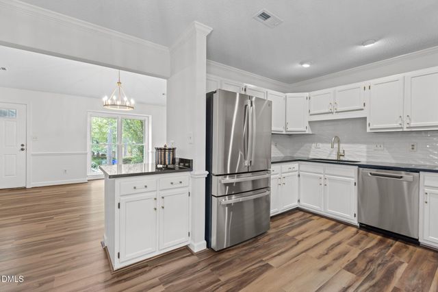 500 W Woodcroft Parkway 18c, Durham, NC 27713
