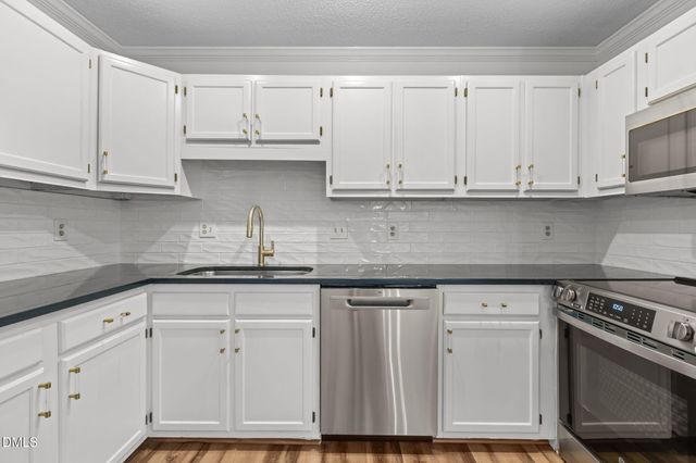 500 W Woodcroft Parkway 18c, Durham, NC 27713