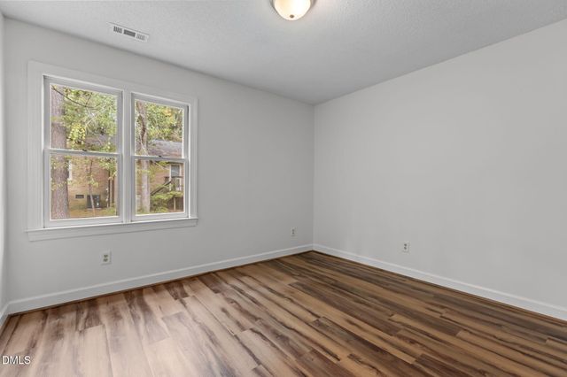 500 W Woodcroft Parkway 18c, Durham, NC 27713