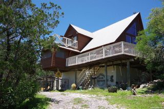 620 County Road 242, Hondo, TX 78861