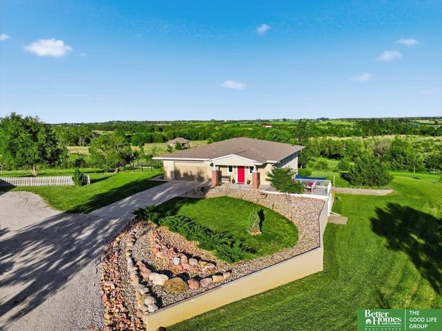 17260 NW 12th Street, Davey, NE 68336