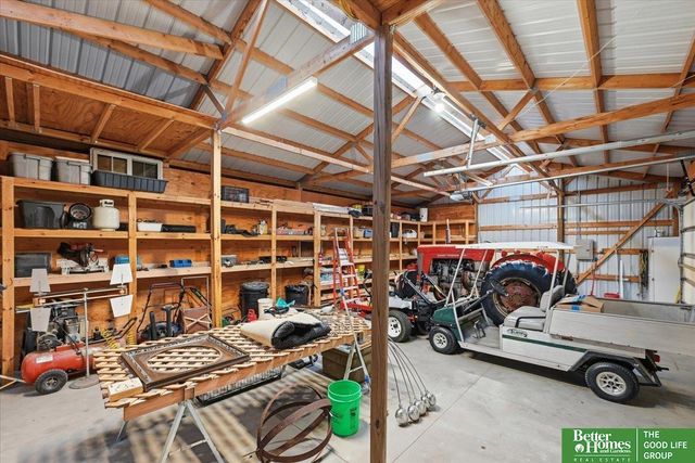 17260 NW 12th Street, Davey, NE 68336