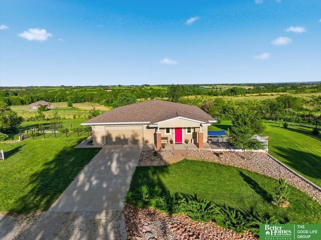 17260 NW 12th Street, Davey, NE 68336