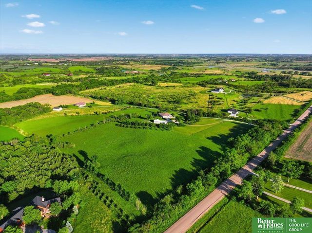 17260 NW 12th Street, Davey, NE 68336