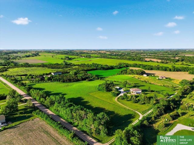 17260 NW 12th Street, Davey, NE 68336