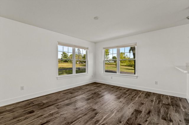 825 & 827 Lon Road, Rogersville, MO 65742