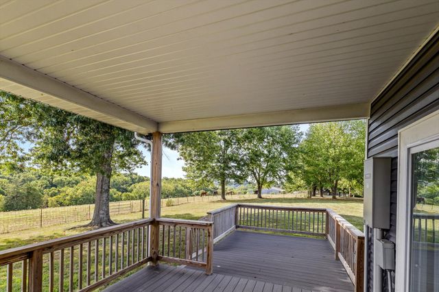 825 & 827 Lon Road, Rogersville, MO 65742