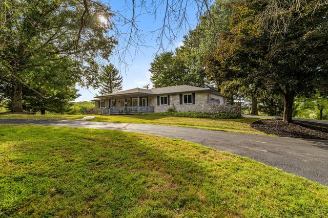 825 & 827 Lon Road, Rogersville, MO 65742