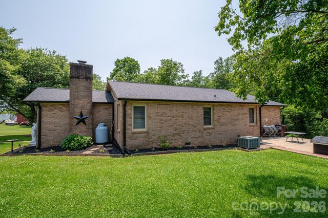 5958 Hoover Elmore Road, Lincolnton, NC 28092