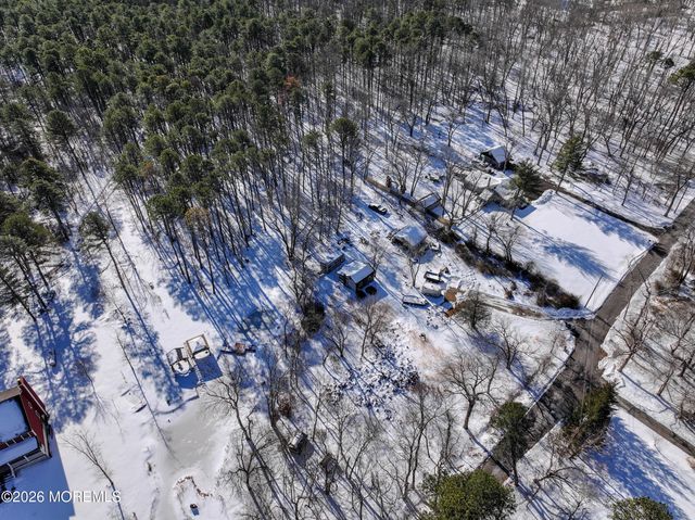 3 Schreibers Lane, Freehold, NJ 07728