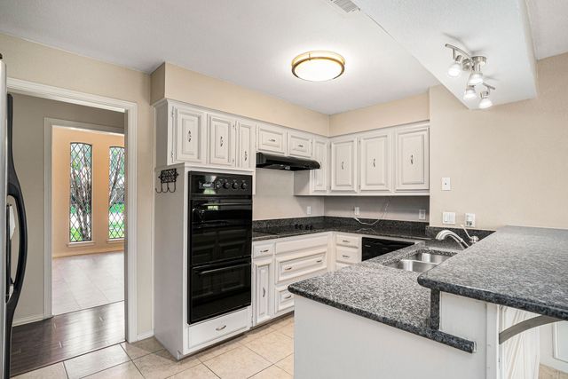 802 Pebblebrook Drive, Allen, TX 75002
