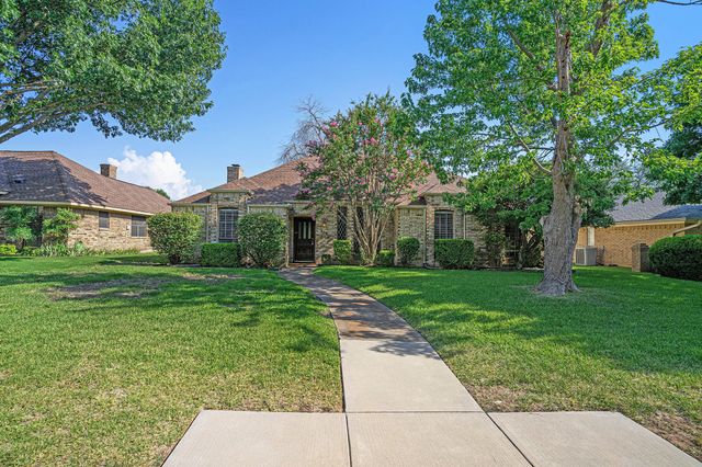 802 Pebblebrook Drive, Allen, TX 75002