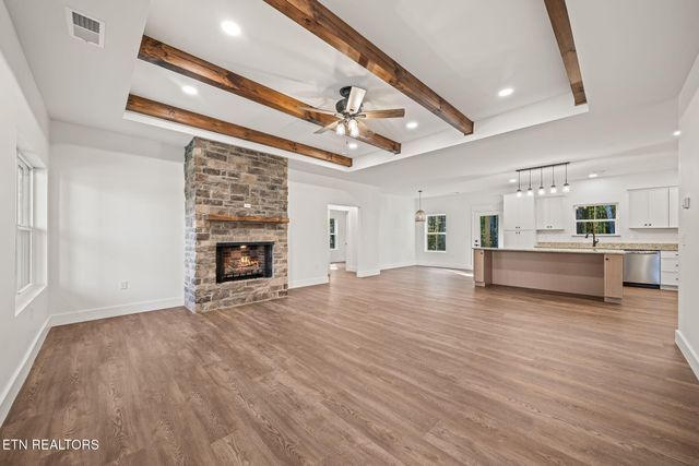 335 Rocky Top Rd, Monterey, TN 38574