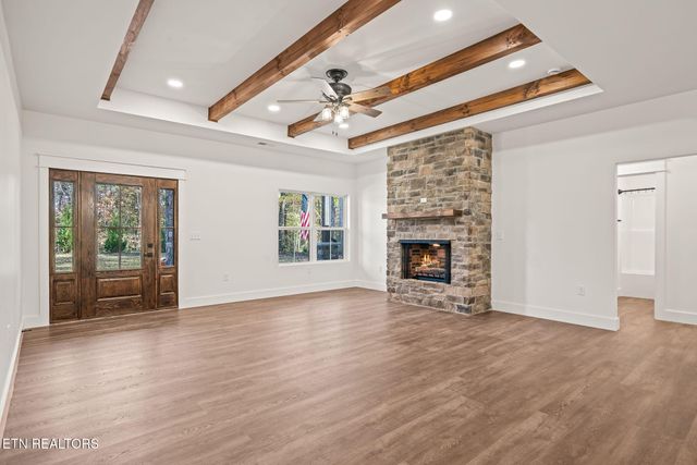 335 Rocky Top Rd, Monterey, TN 38574