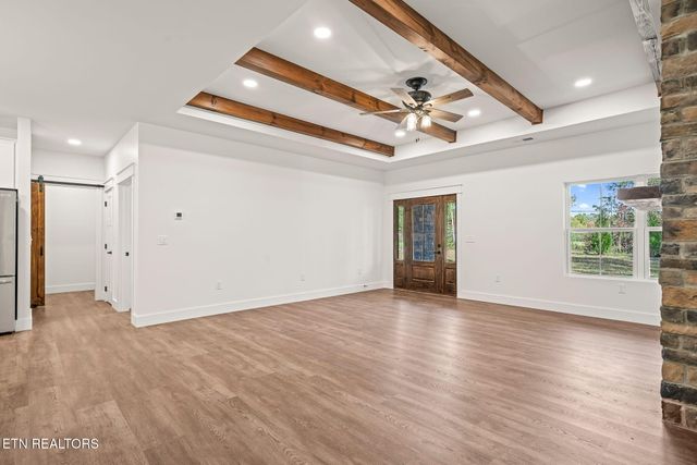 335 Rocky Top Rd, Monterey, TN 38574