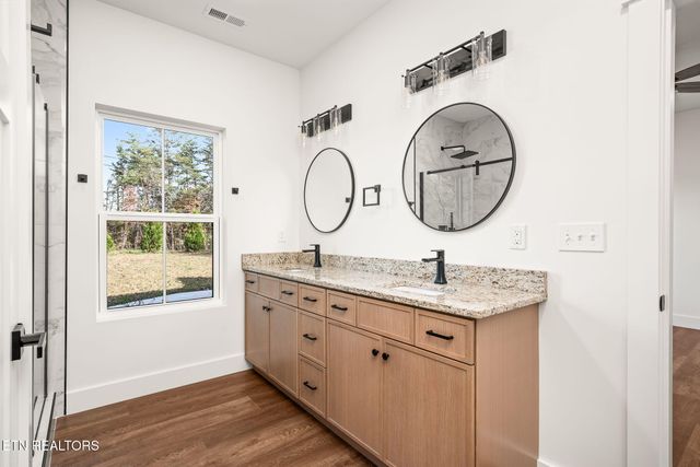 335 Rocky Top Rd, Monterey, TN 38574