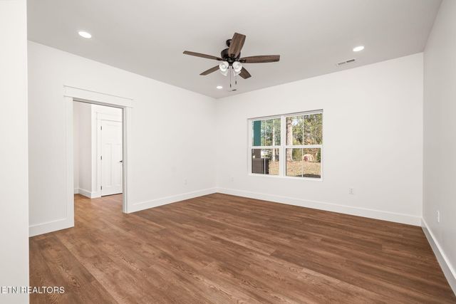 335 Rocky Top Rd, Monterey, TN 38574