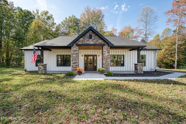 335 Rocky Top Rd, Monterey, TN 38574