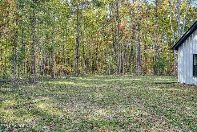 335 Rocky Top Rd, Monterey, TN 38574