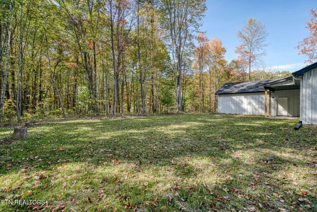 335 Rocky Top Rd, Monterey, TN 38574