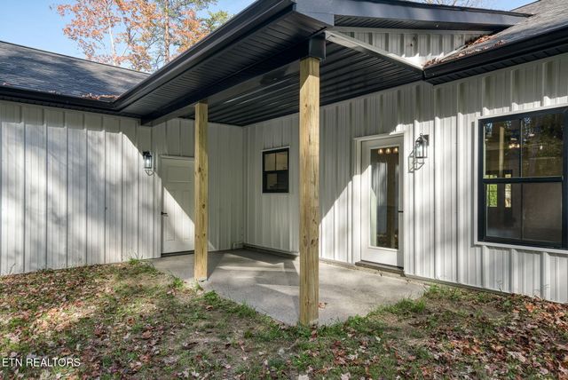 335 Rocky Top Rd, Monterey, TN 38574