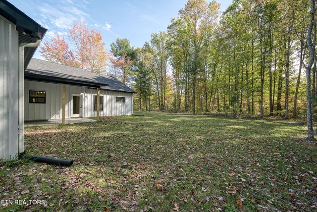 335 Rocky Top Rd, Monterey, TN 38574