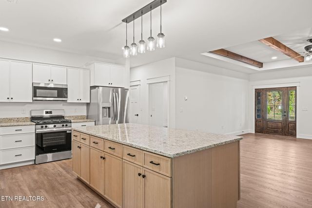 335 Rocky Top Rd, Monterey, TN 38574