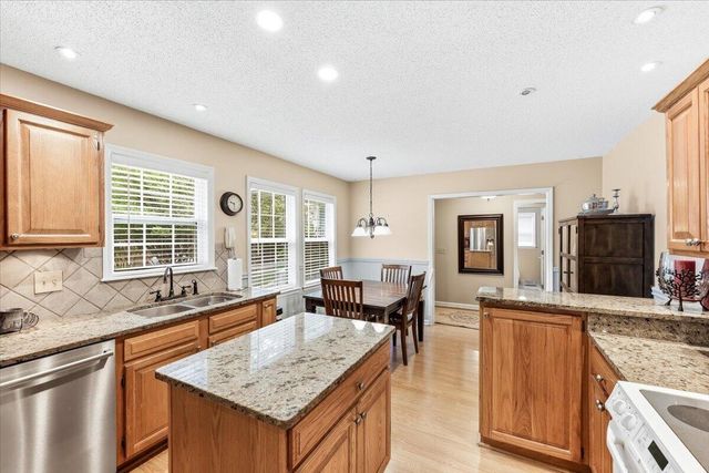 1012 Crooked Stick Court, Summerville, SC 29483