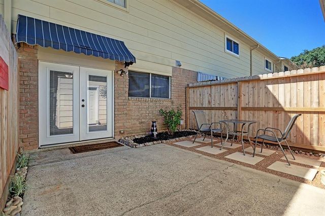 3812 Laura Leigh Drive, Friendswood, TX 77546