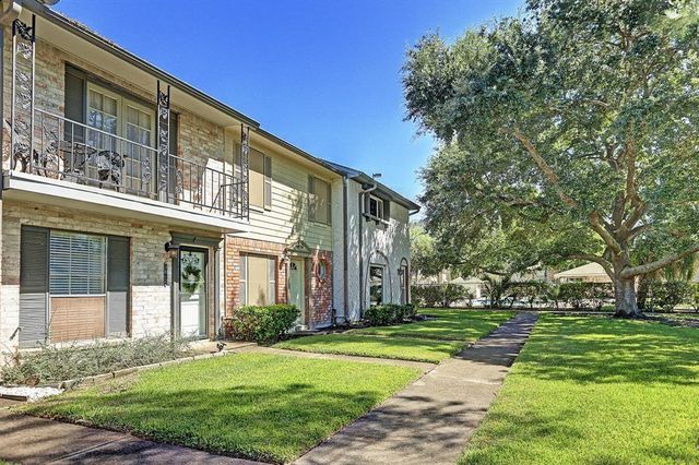 3812 Laura Leigh Drive, Friendswood, TX 77546