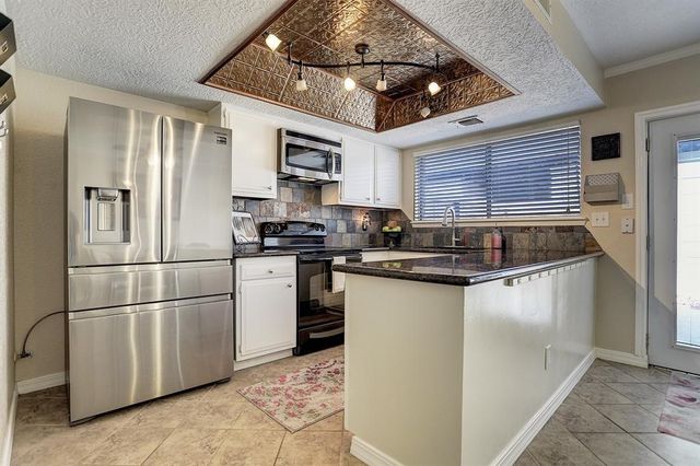 3812 Laura Leigh Drive, Friendswood, TX 77546