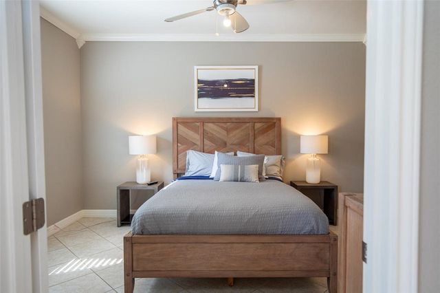 2915 S 11th St 202, Port Aransas, TX 78373