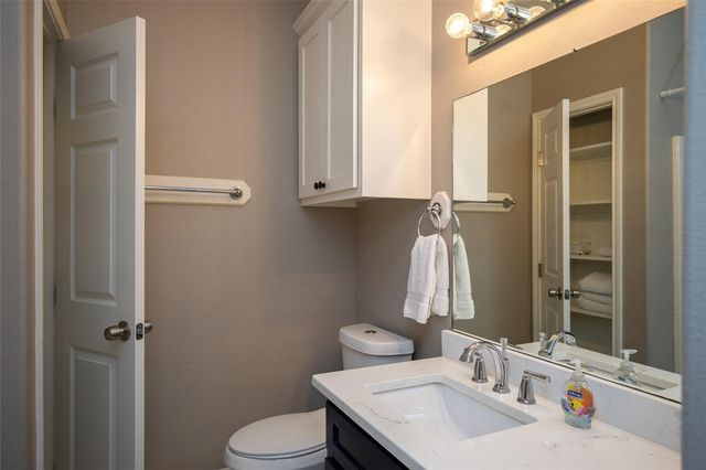 2915 S 11th St 202, Port Aransas, TX 78373