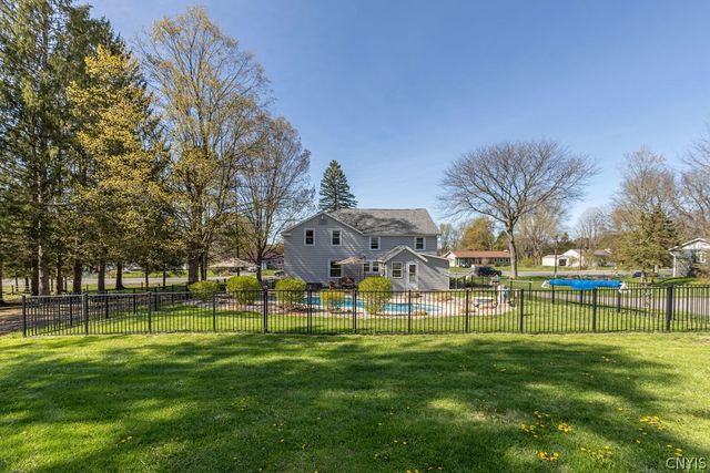 3910 West Seneca, Onondaga, NY 13215