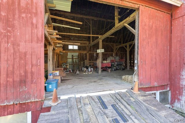 3910 West Seneca, Onondaga, NY 13215