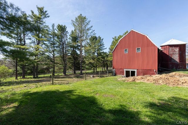 3910 West Seneca, Onondaga, NY 13215