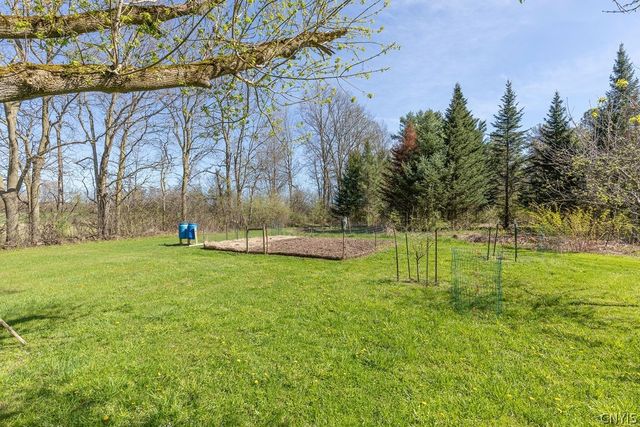 3910 West Seneca, Onondaga, NY 13215