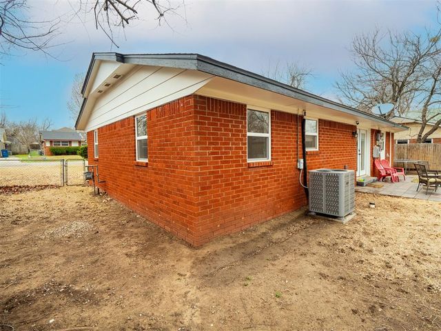 817 S Pauline Avenue, El Reno, OK 73036