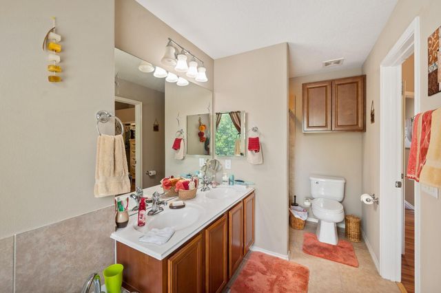 13600 Breton Ridge 25E, Houston, TX 77070