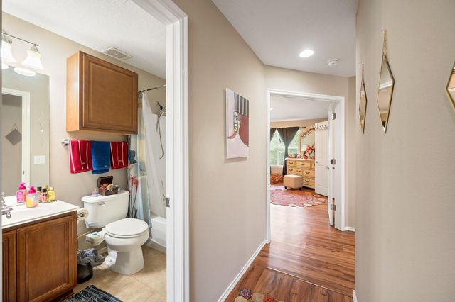 13600 Breton Ridge 25E, Houston, TX 77070