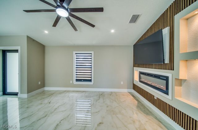 2014 NW 17th AVE, Cape Coral, FL 33993