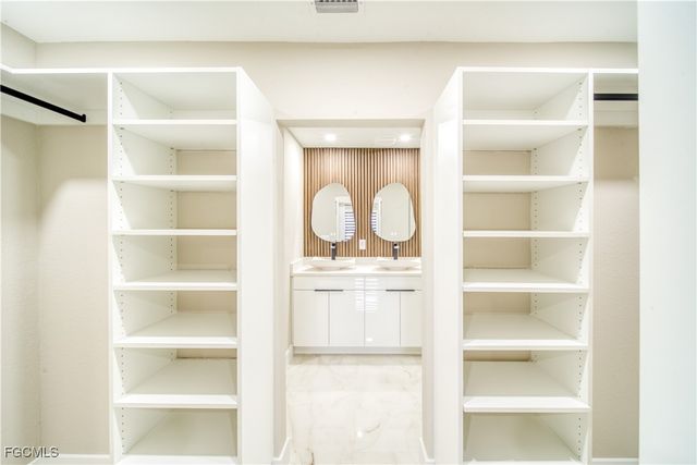 2014 NW 17th AVE, Cape Coral, FL 33993