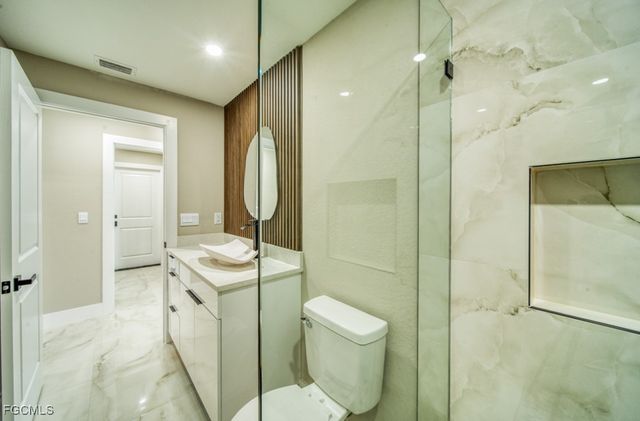 2014 NW 17th AVE, Cape Coral, FL 33993