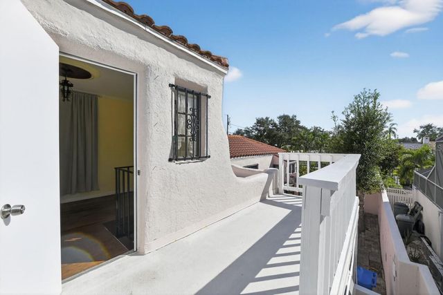 328 SORRENTO STREET, Venice, FL 34285